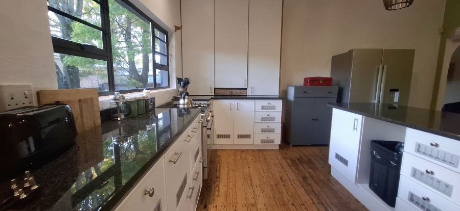 4 Bedroom Property for Sale in Berea Eastern Cape
